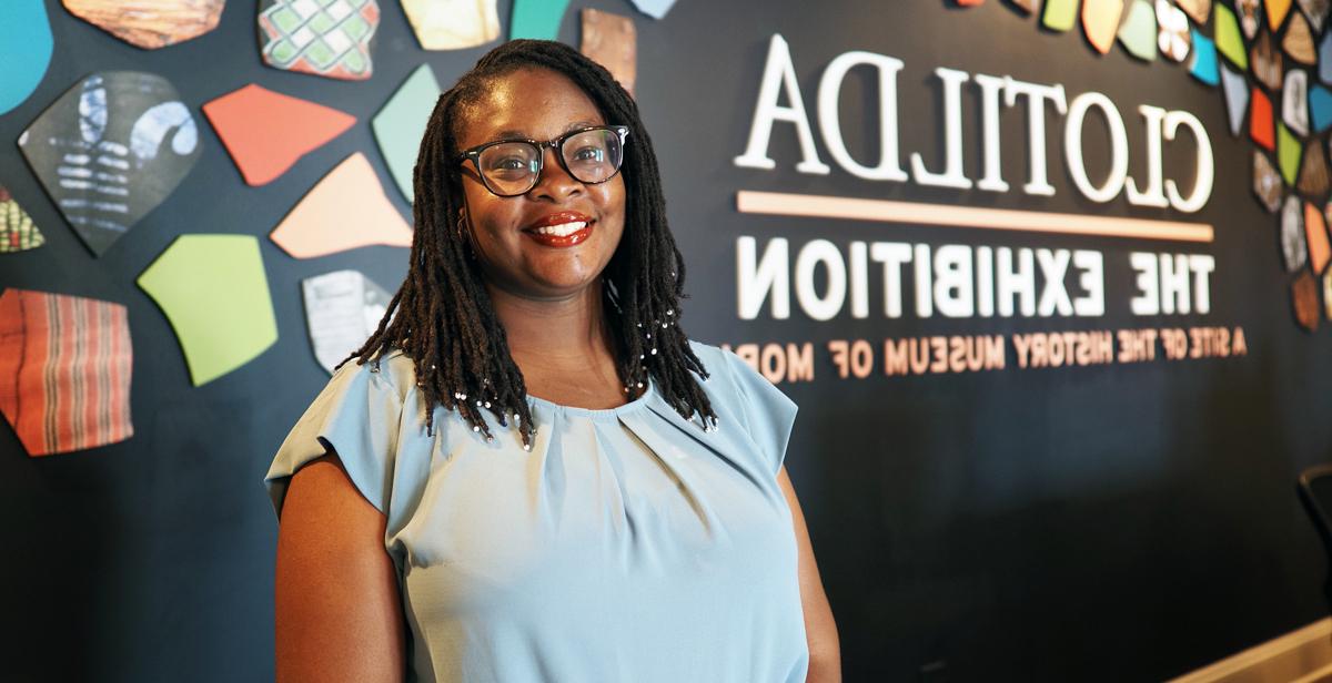 杰西卡Fairley, 毕业于十大彩票网投平台传播学专业, 管理着非洲城遗产博物馆, 本周，哪家酒店迎来了第一批客人.